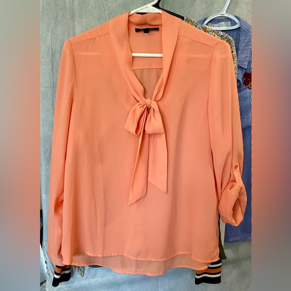 Relatively Peach long sleeve collar blouse, Size Small